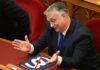 Szabályozás helyett Orbán dönt az állami vezetők fizetéséről