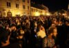 Szerda éjjel a Karmelita is célpont lett a kata-törvény ellen tüntetőknek
