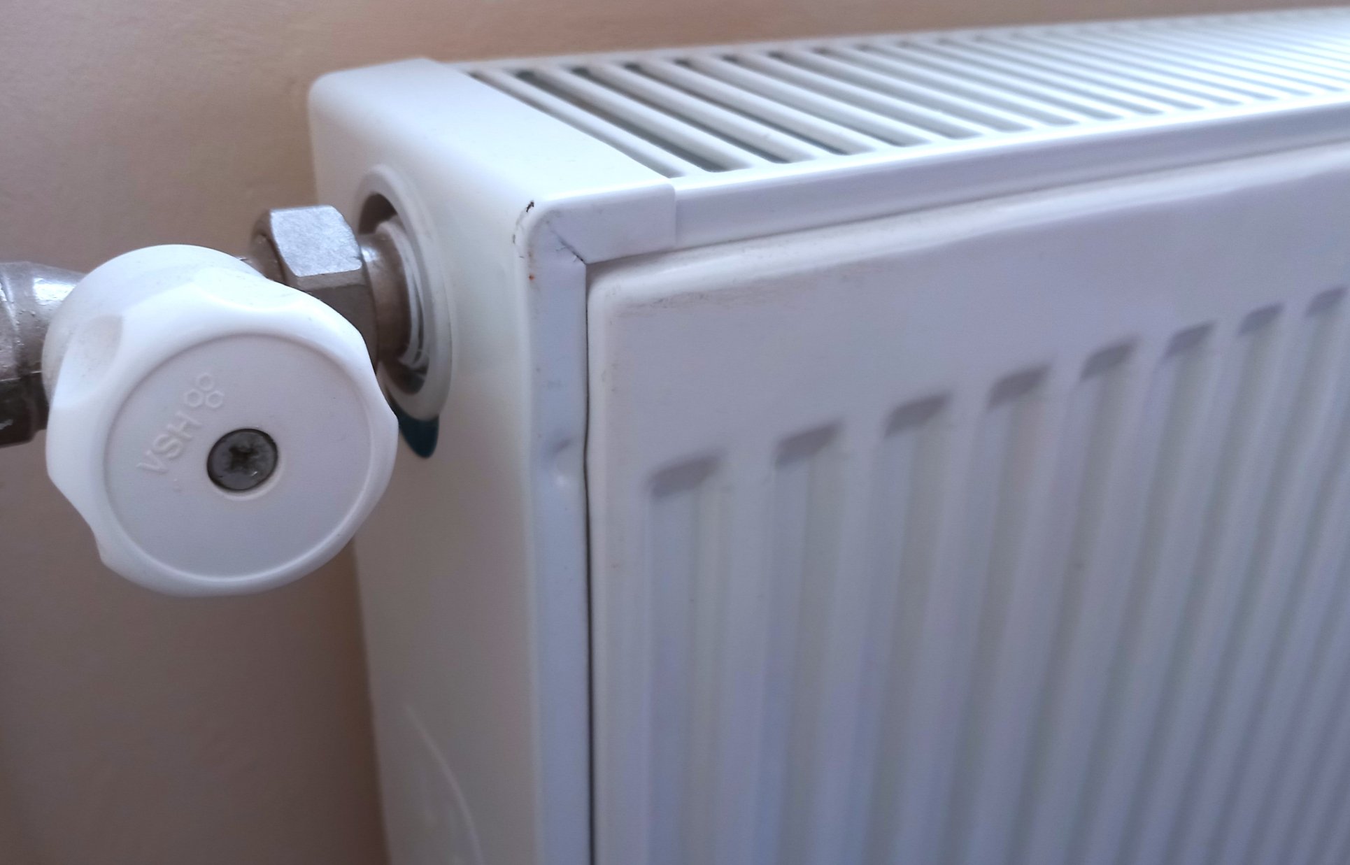 Hideg volt a tantermekben, kabátban tettek emelt szintű érettségit a diákok Kecskeméten