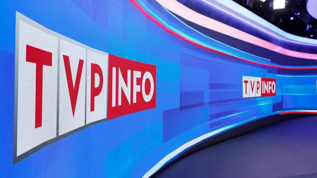 Felmentették a közmédia vezetését és lekapcsolták a villanyt a legelfogultabb tévécsatornánál – Lengyelországban