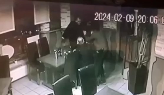 Összeverekedett két fideszes politikus a keceli kocsmában (videó)