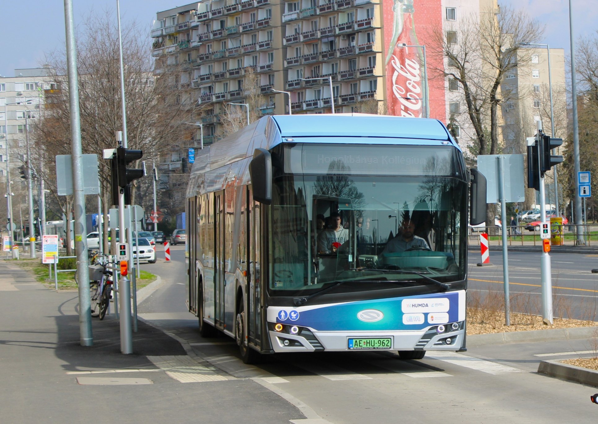 Már szállít utasokat a hidrogénbusz Kecskeméten, de nem díjmentesen