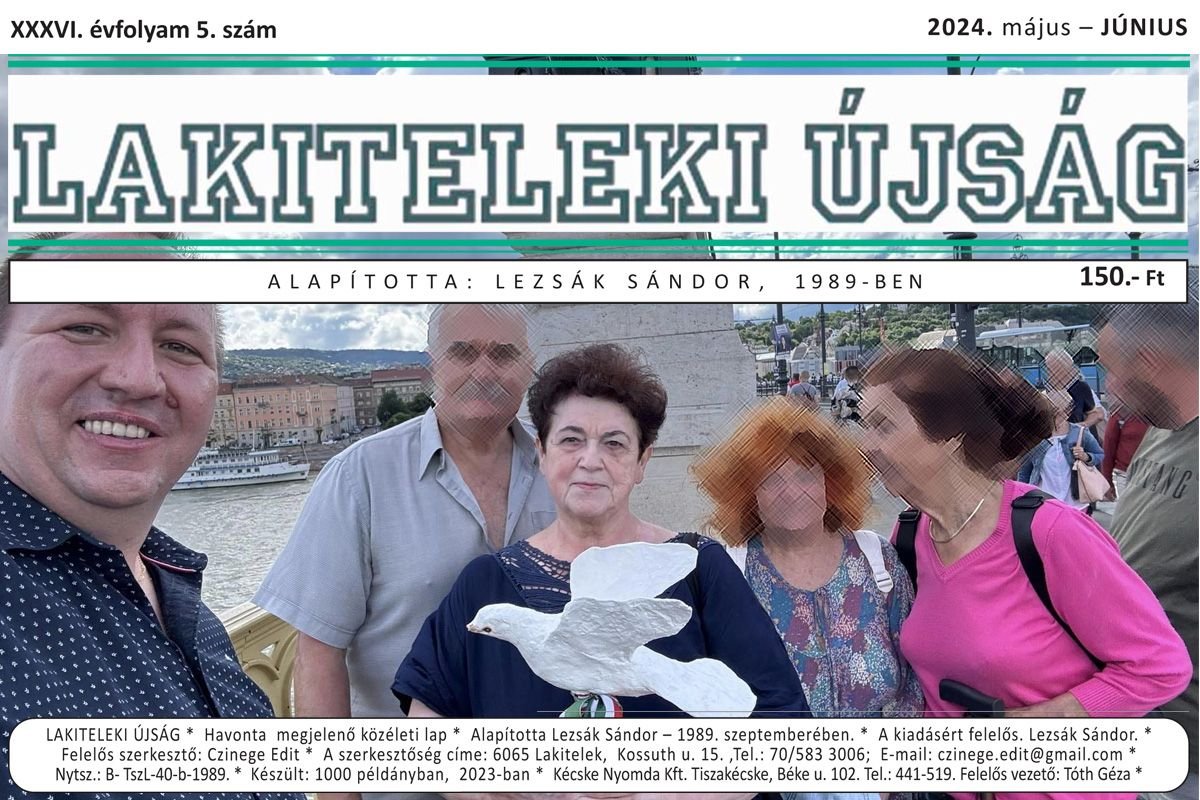 KecsUP montázs: Czinege Edit, a Lakiteleki Újság felelős szerkesztője a békemeneten, mellette Lenkei Róbert, aki Lezsák Sándor választókerületi kabinetfőnöke