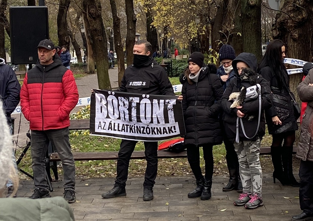 Állatvédelmi tüntetés
